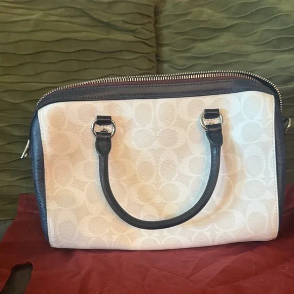 Coach Cream and Black Women's Bag - Picture 2 of 4